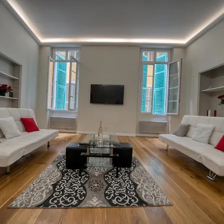 Old Town Luxury 3 Beds * Ницца