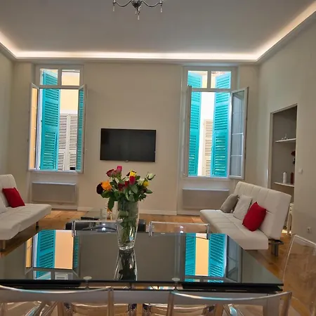 Апартаменты Old Town Luxury 3 Beds *